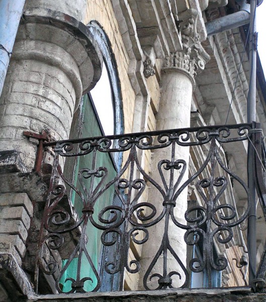 Социалистическая 105, фрагмент балконного ограждения, Ростов-на-Дону, фото Веры Волошиновой