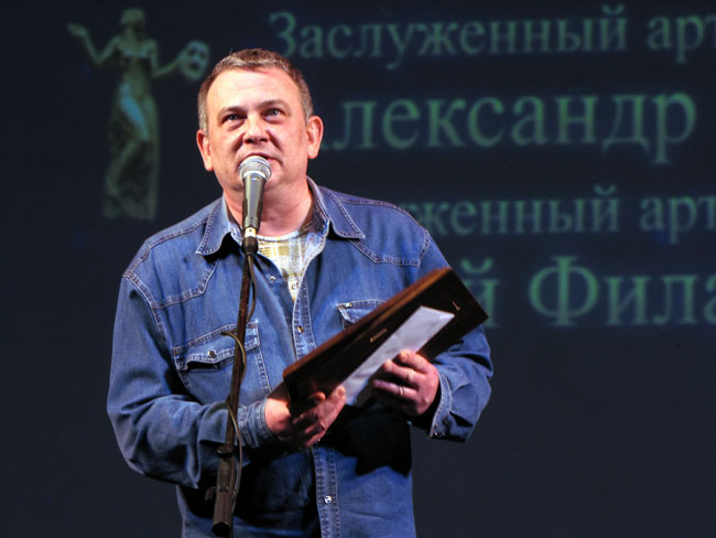 Александр Семикопенко