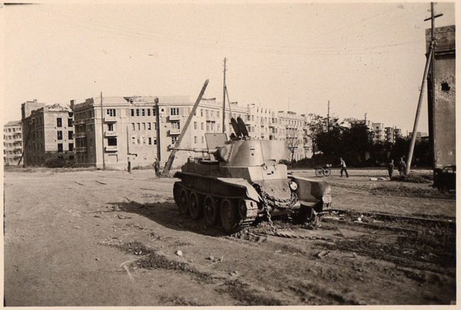Комсомольская-площадь-1942-